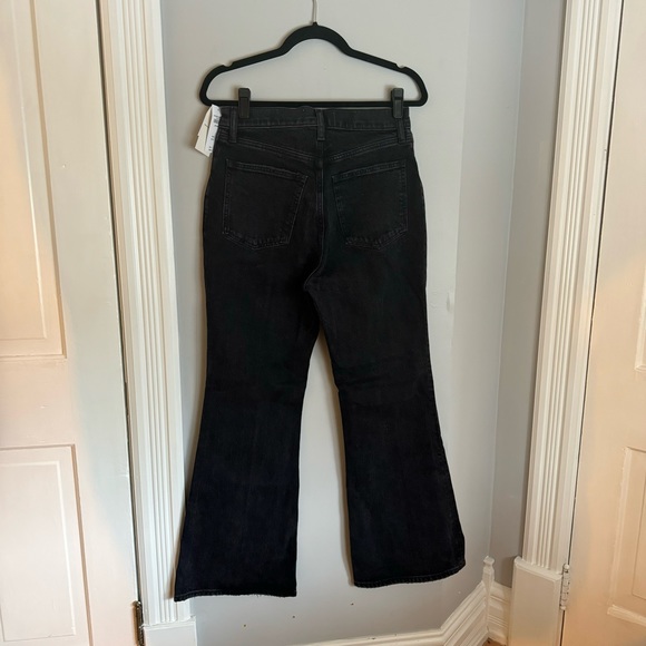 Abercrombie and Fitch - High Rise Flared Leg Jeans in Short - Picture 4 of 4